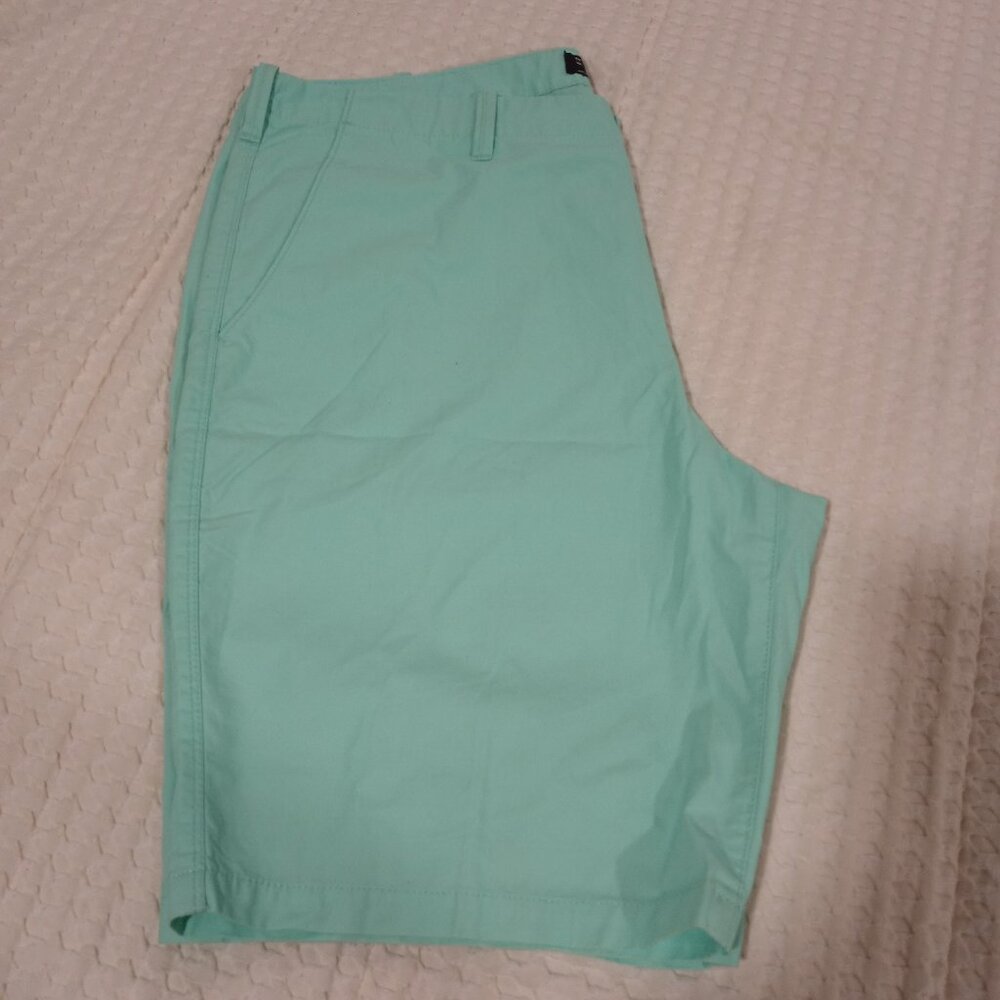 EXPRESS BRIGHT GREEN SHORTS MEN SIZE 38